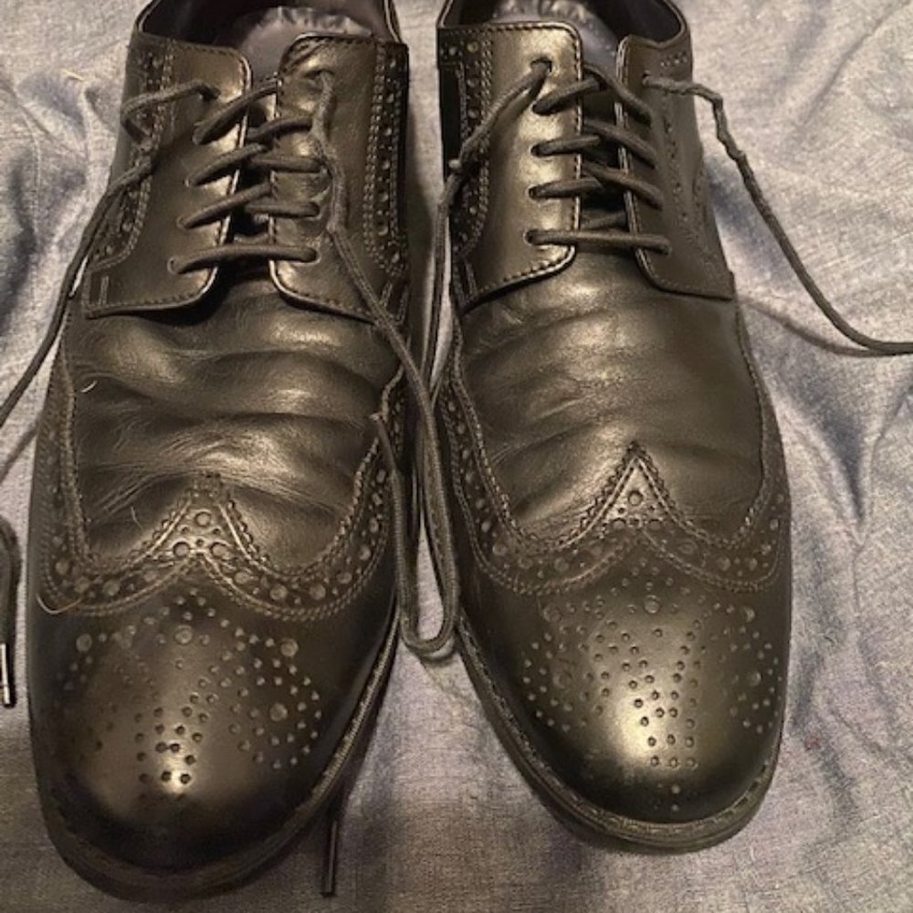 Cole Haan Men's Wingtip Leather oxfords rubber sole Man's 10.5